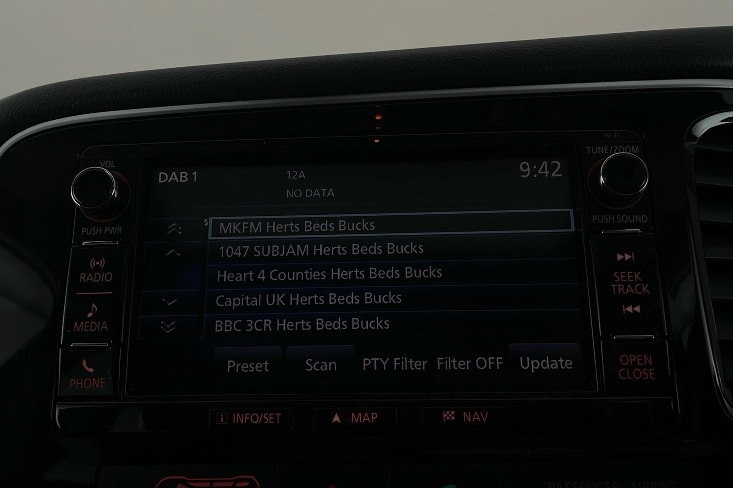 Used Mitsubishi Outlander 2016 for sale - 76030098: Photo 17