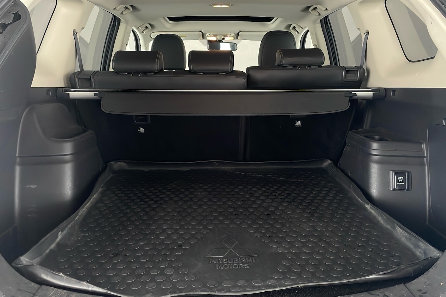 Used Mitsubishi Outlander 2016 for sale - 76030098: Photo 27
