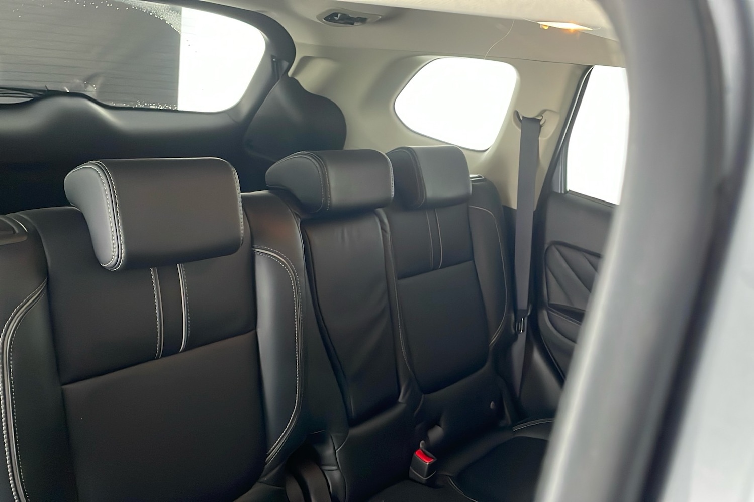 Used Mitsubishi Outlander 2016 for sale - 76030098: Photo 9
