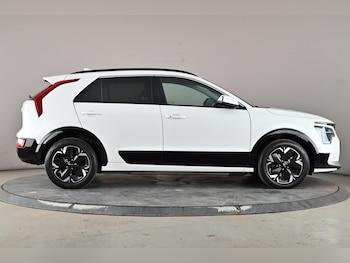 Used Kia Niro 2023 for sale - 77781333: Photo