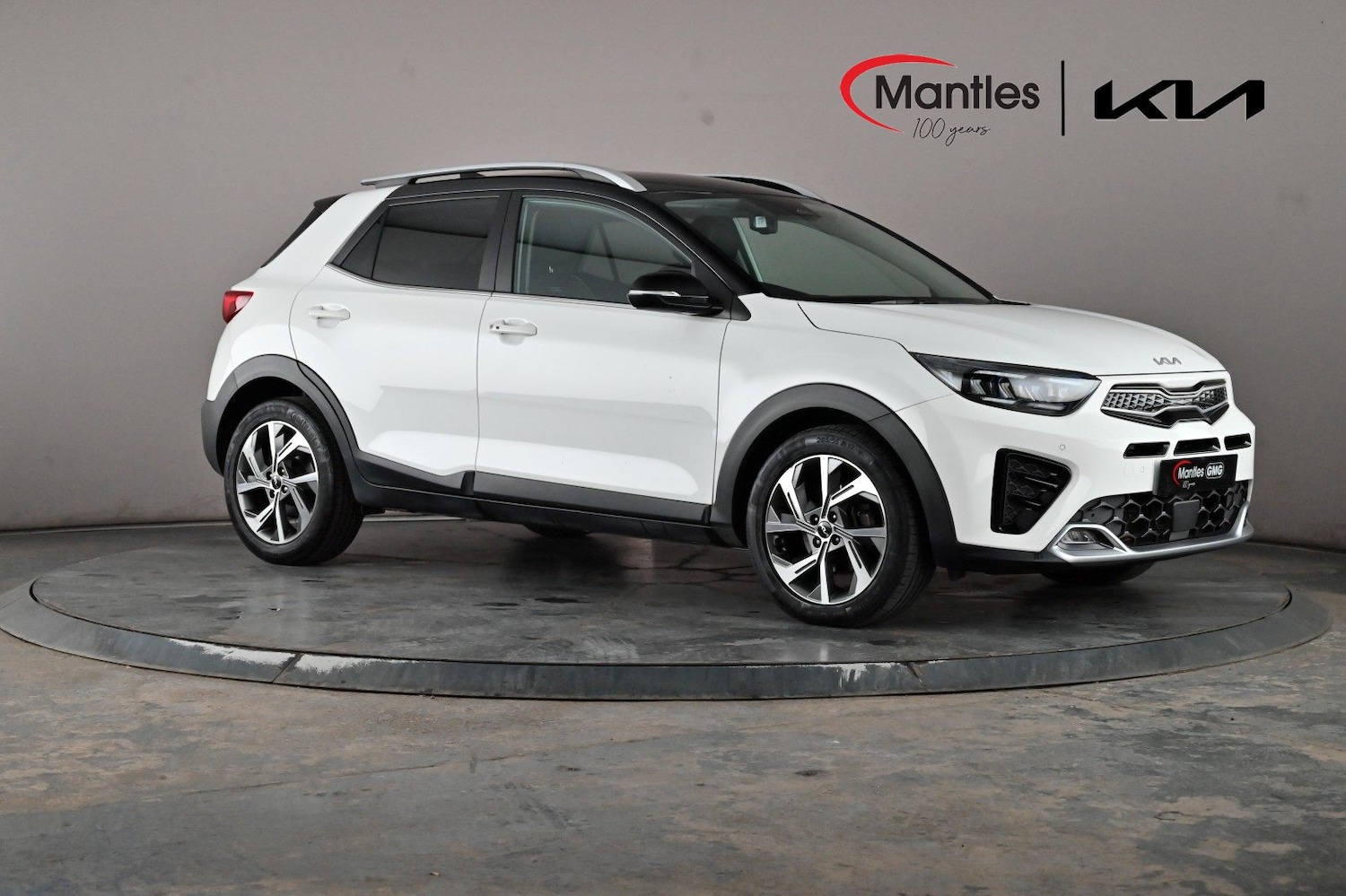 Used Kia Stonic 2022 for sale - 76502746: Photo 1