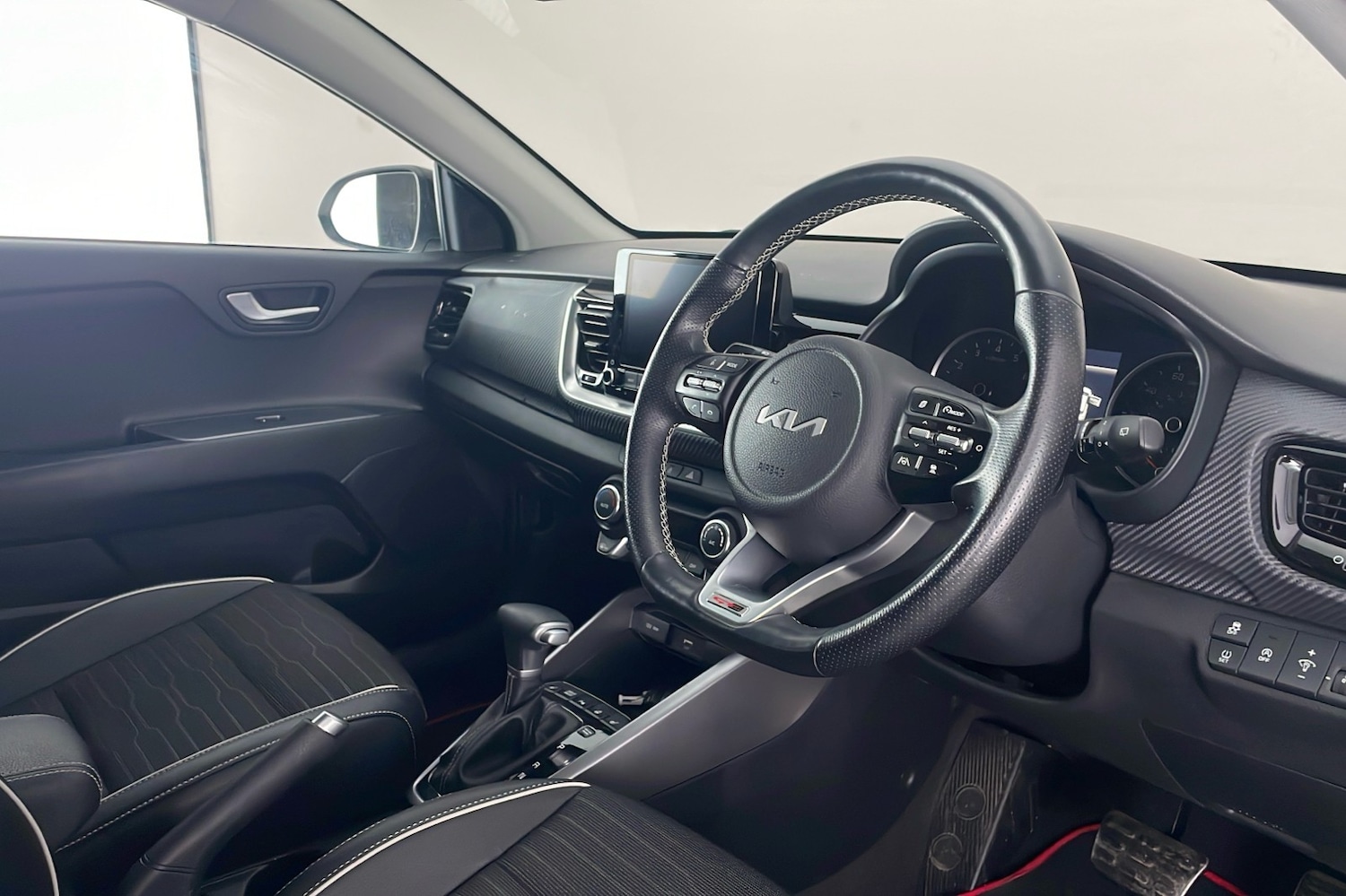 Used Kia Stonic 2022 for sale - 76502746: Photo 11