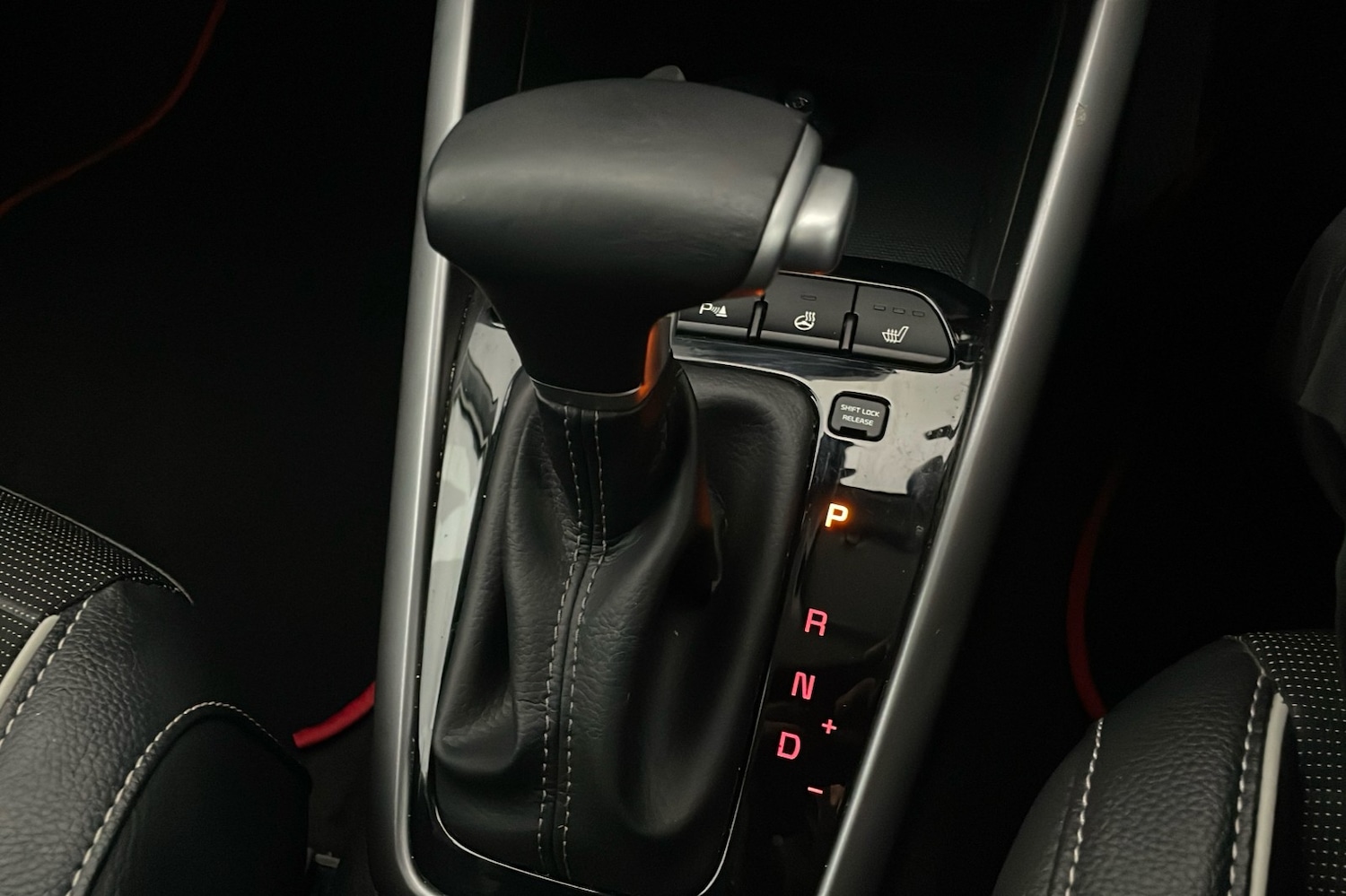 Used Kia Stonic 2022 for sale - 76502746: Photo 12