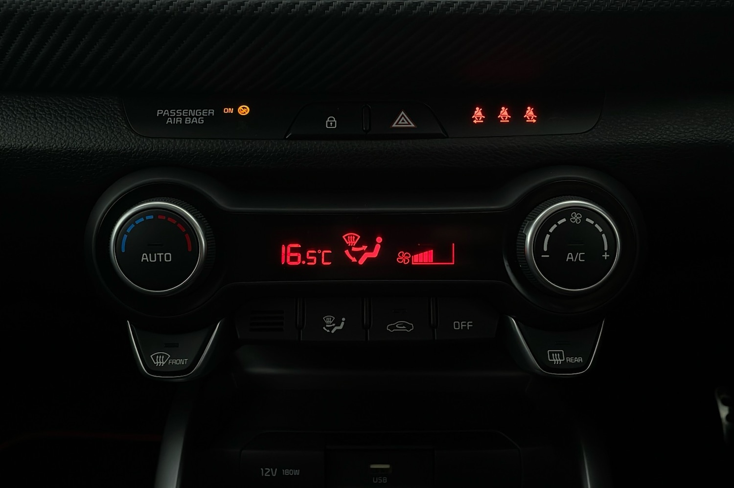 Used Kia Stonic 2022 for sale - 76502746: Photo 14