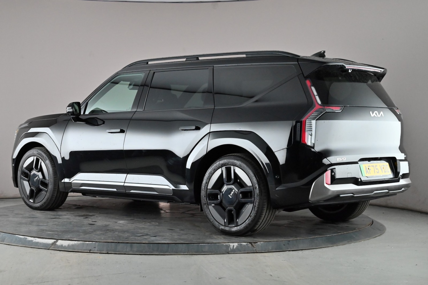 Used Kia EV9 2025 for sale - 76892976: Photo 5