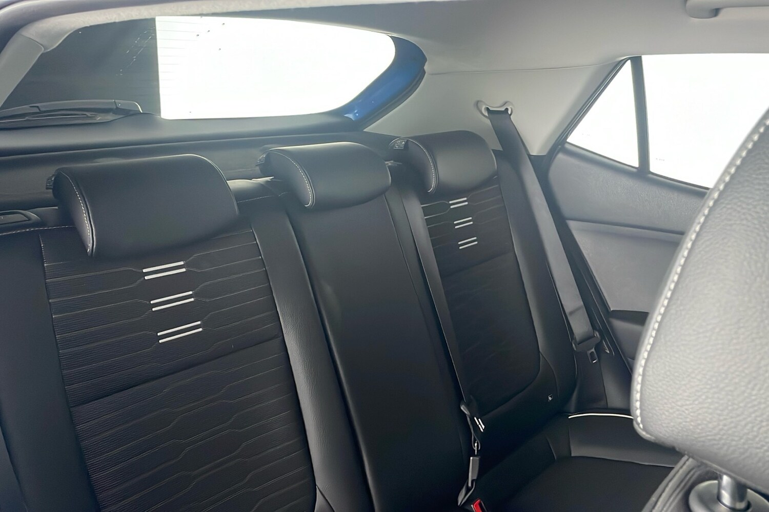 Used Kia Stonic 2023 for sale - 76316579: Photo 10