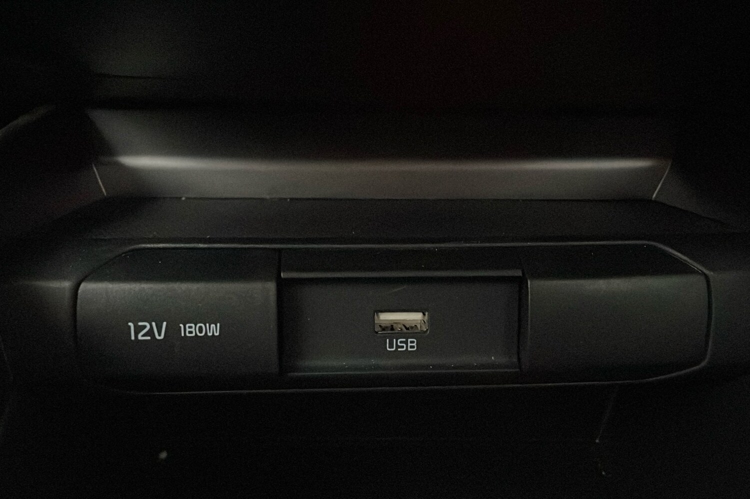 Used Kia Stonic 2023 for sale - 76316579: Photo 20