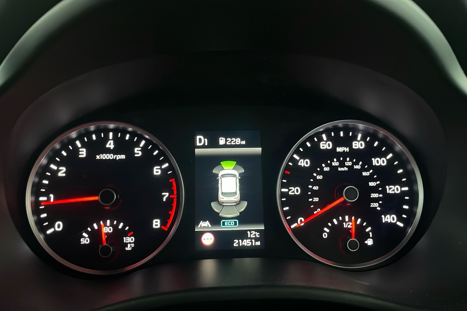 Used Kia Stonic 2023 for sale - 76316579: Photo 22