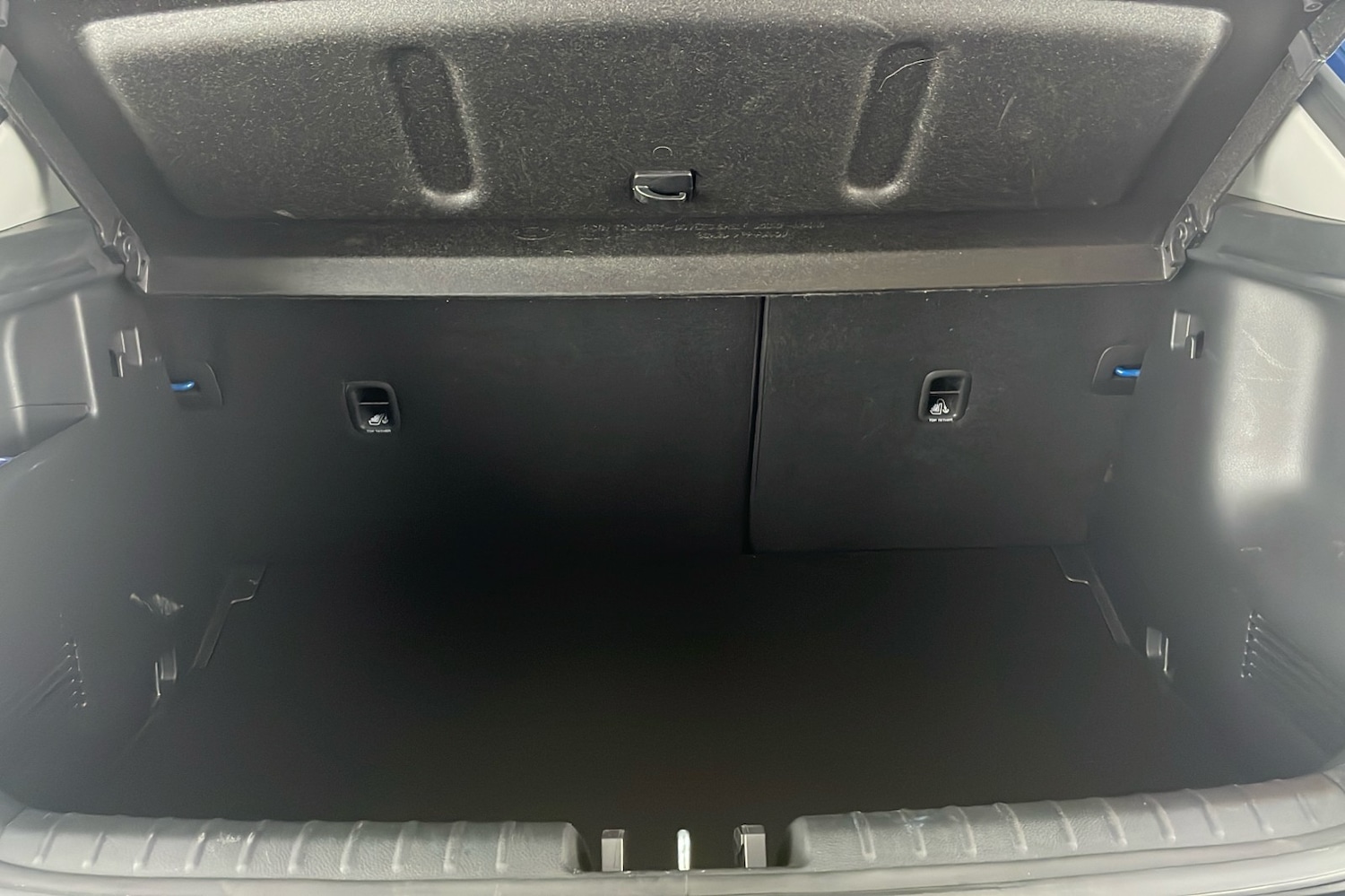 Used Kia Stonic 2023 for sale - 76316579: Photo 27