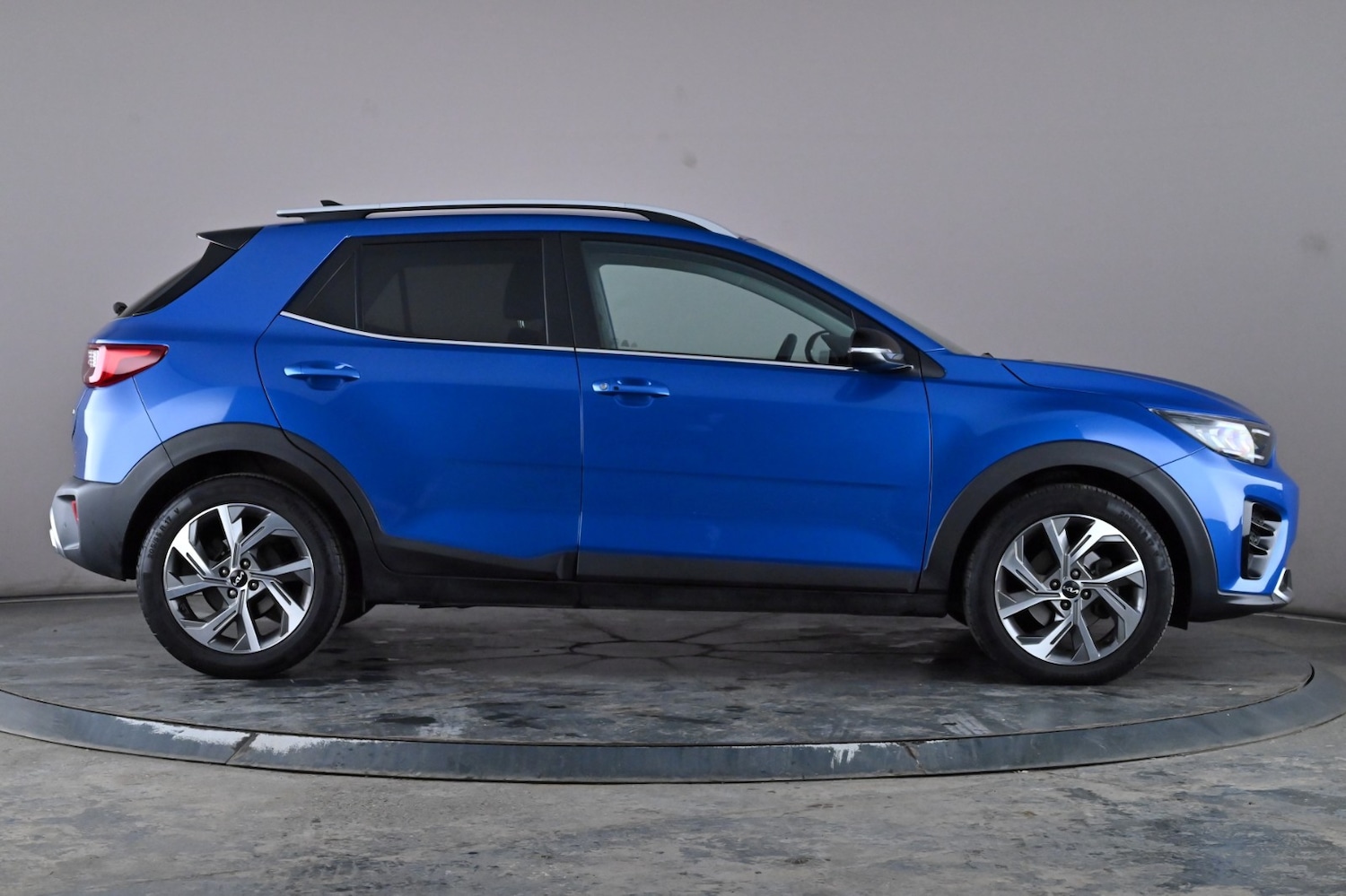 Used Kia Stonic 2023 for sale - 76316579: Photo 4