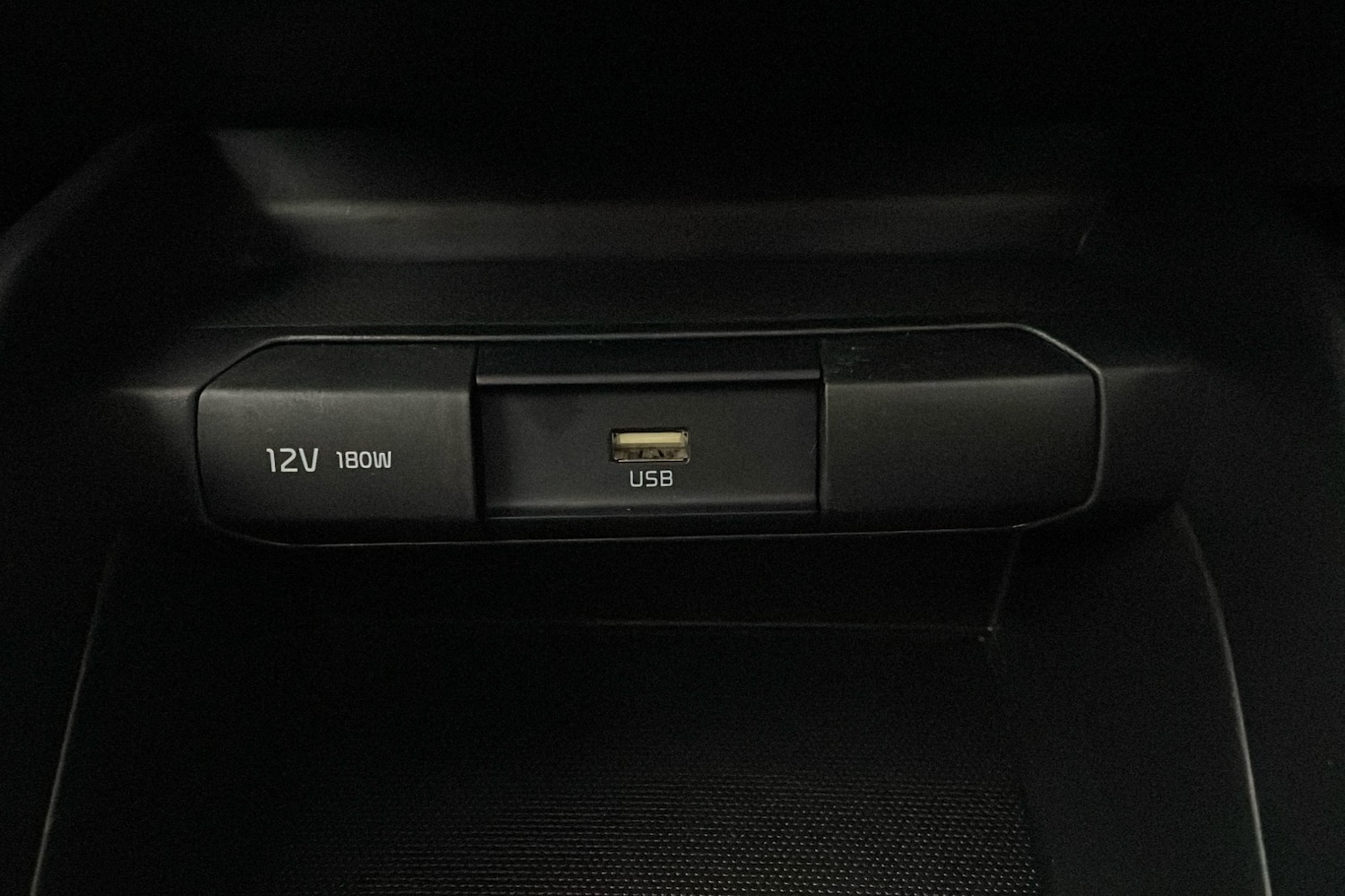 Used Kia Stonic 2022 for sale - 77012225: Photo 19