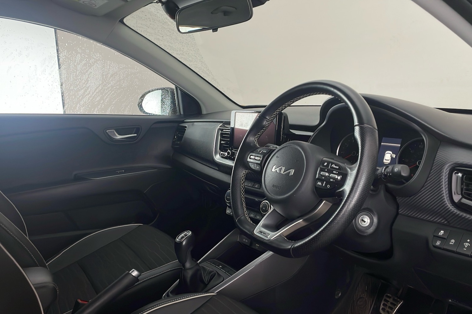 Used Kia Stonic 2024 for sale - 77409328: Photo 11