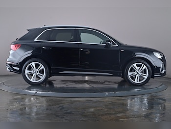 Used Audi Q3 2019 for sale - 75393329: Photo
