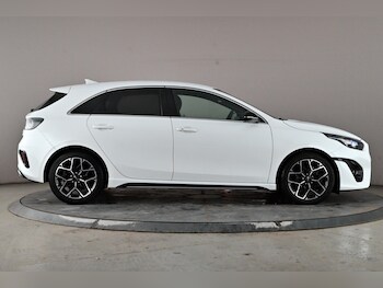 Used Kia Ceed 2023 for sale - 78820182: Photo