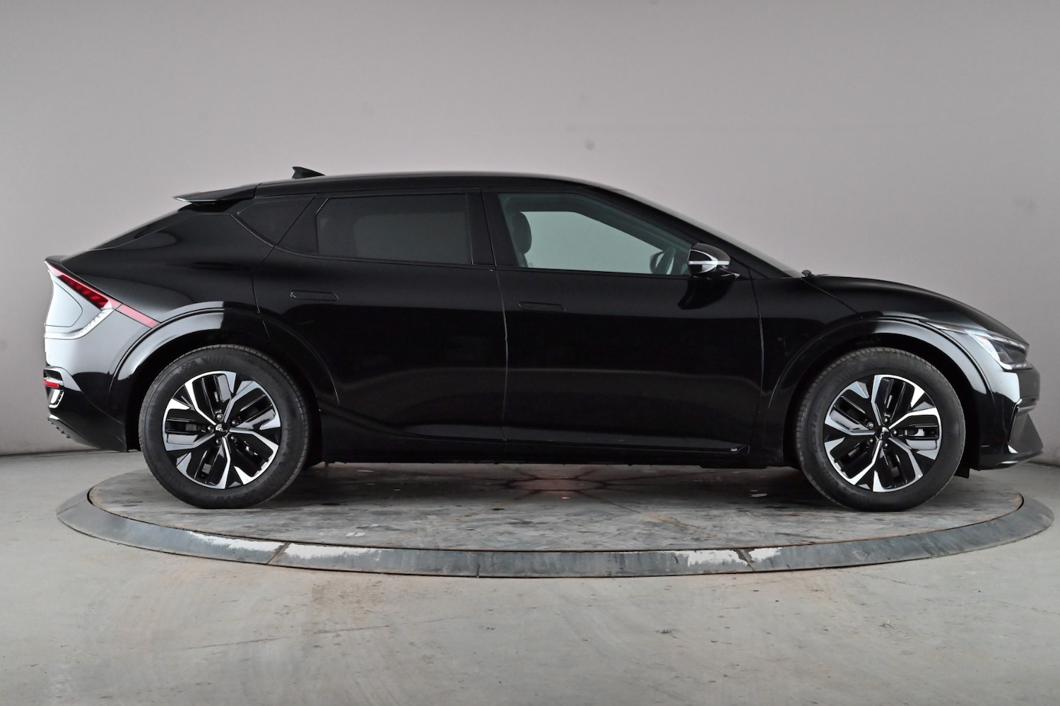 Used Kia EV6 2024 for sale - 77392520: Photo 4