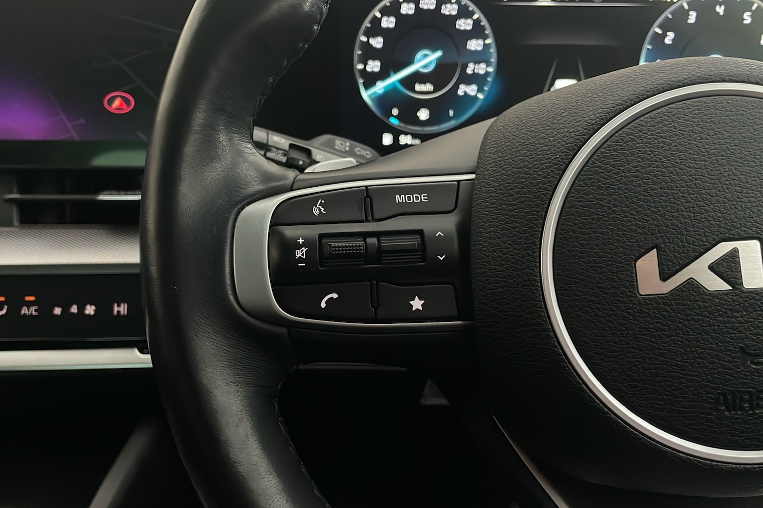 Used Kia Sportage 2023 for sale - 76380274: Photo 15