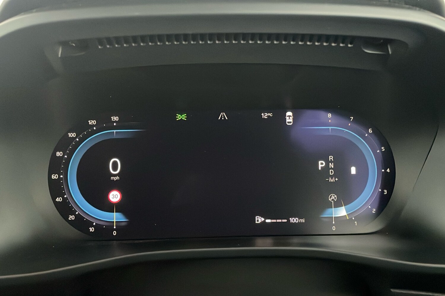 Used Volvo XC40 2023 for sale - 76257216: Photo 12