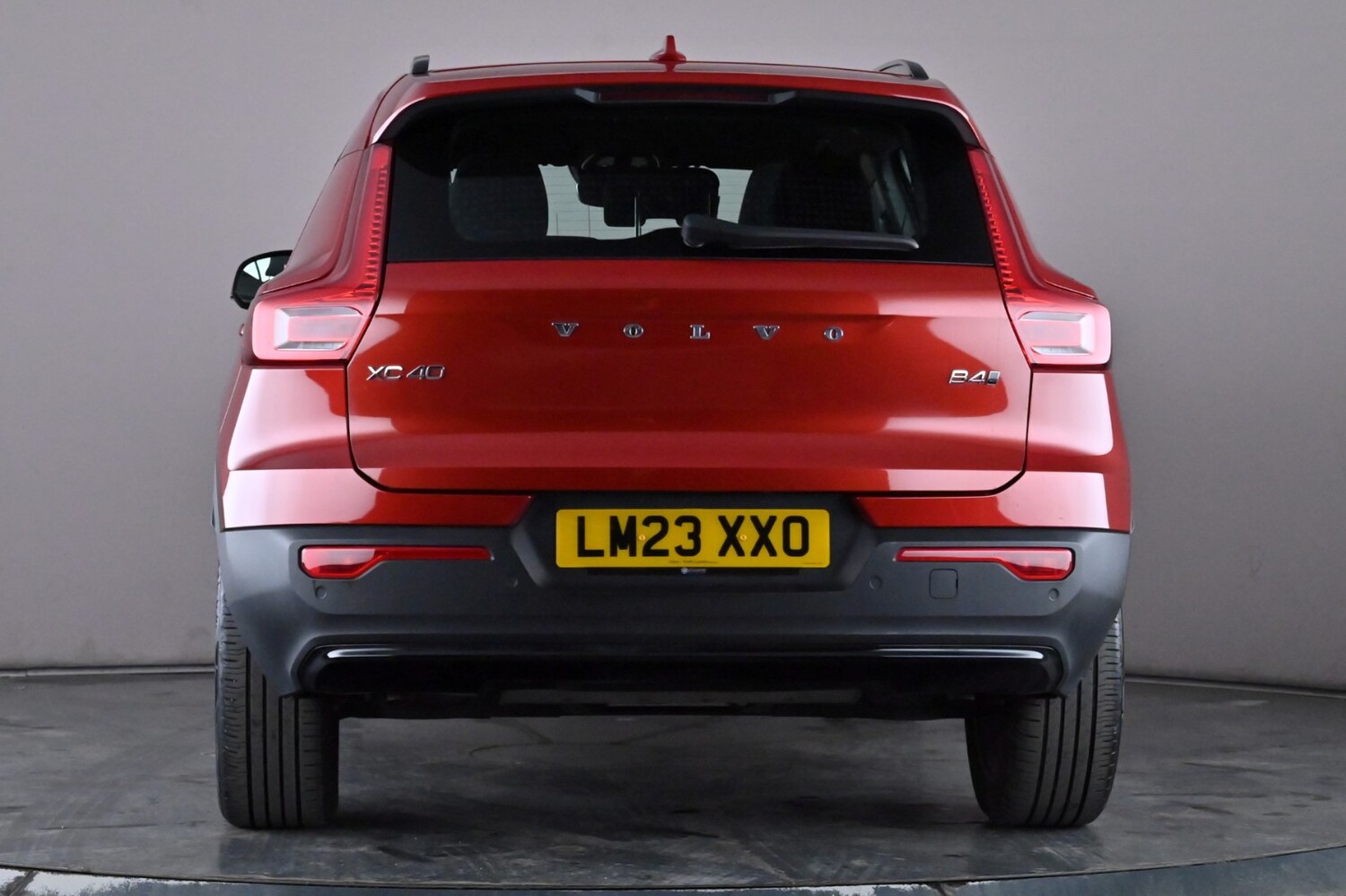 Used Volvo XC40 2023 for sale - 76257216: Photo 5