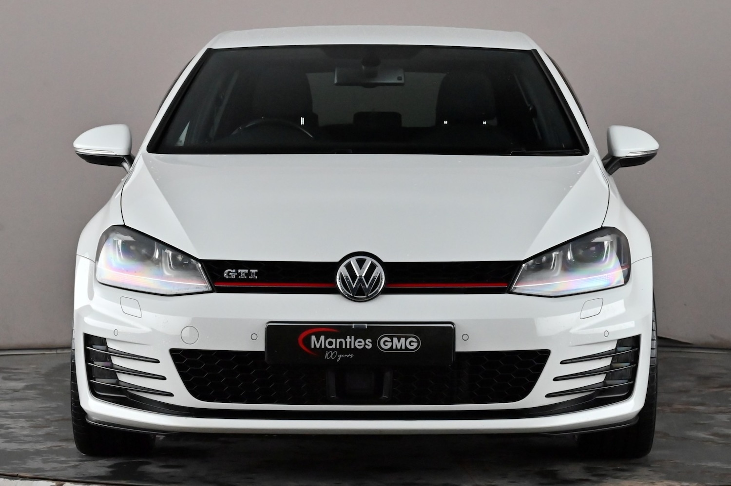 Used Volkswagen Golf 2016 for sale - 77149149: Photo 2