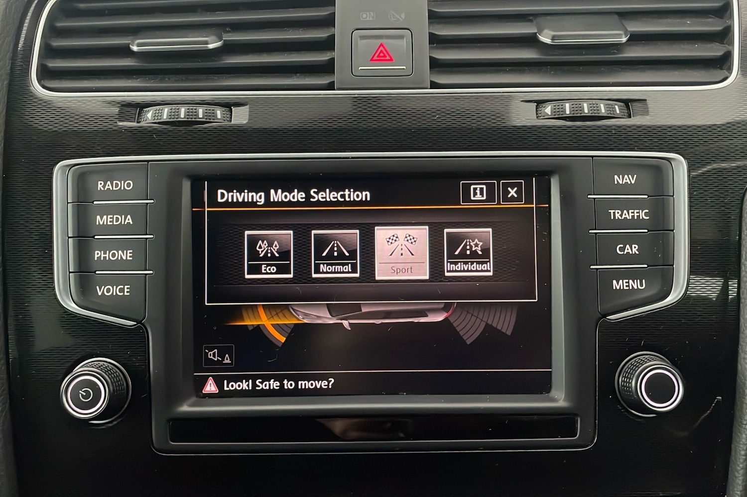 Used Volkswagen Golf 2016 for sale - 77149149: Photo 20