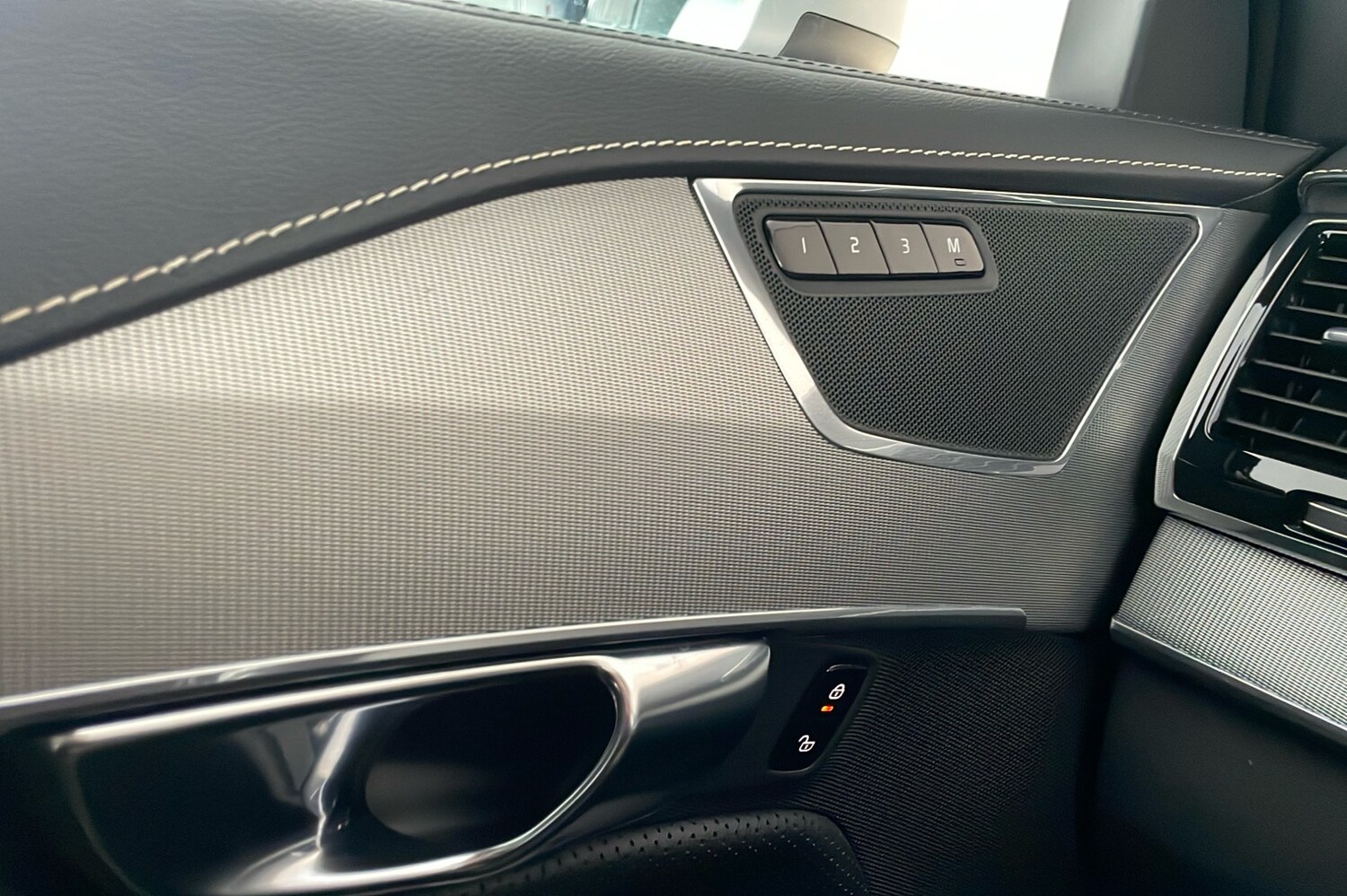 Used Volvo XC90 for sale - 77639985: Photo 18