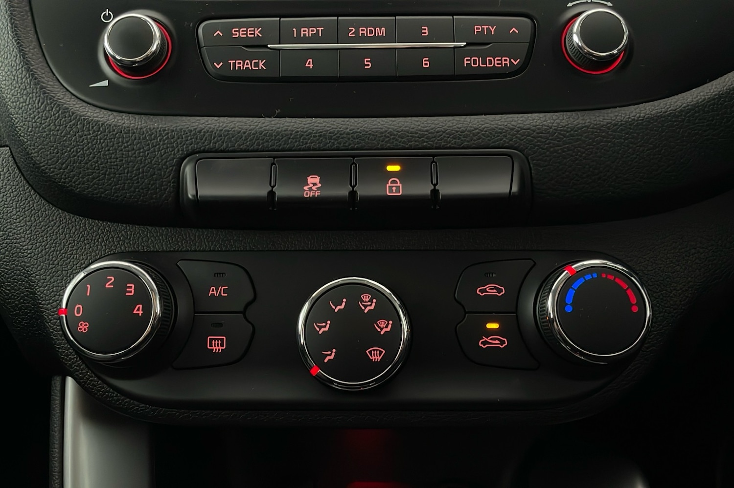 Used Kia Ceed 2015 for sale - 77688889: Photo 13