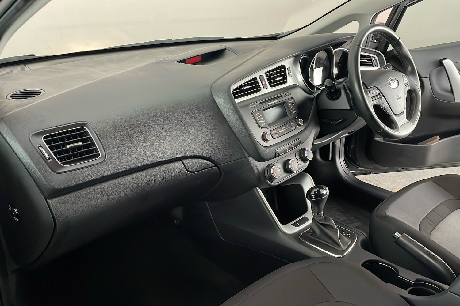 Used Kia Ceed 2015 for sale - 77688889: Photo 22