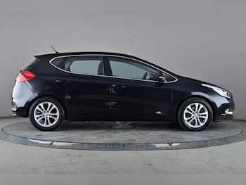 Used Kia Ceed 2015 for sale - 77688889: Photo