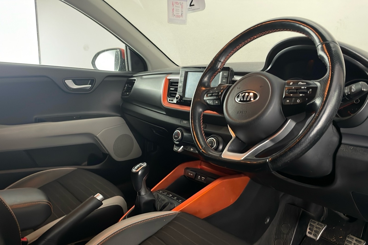 Used Kia Stonic 2018 for sale - 76380282: Photo 11