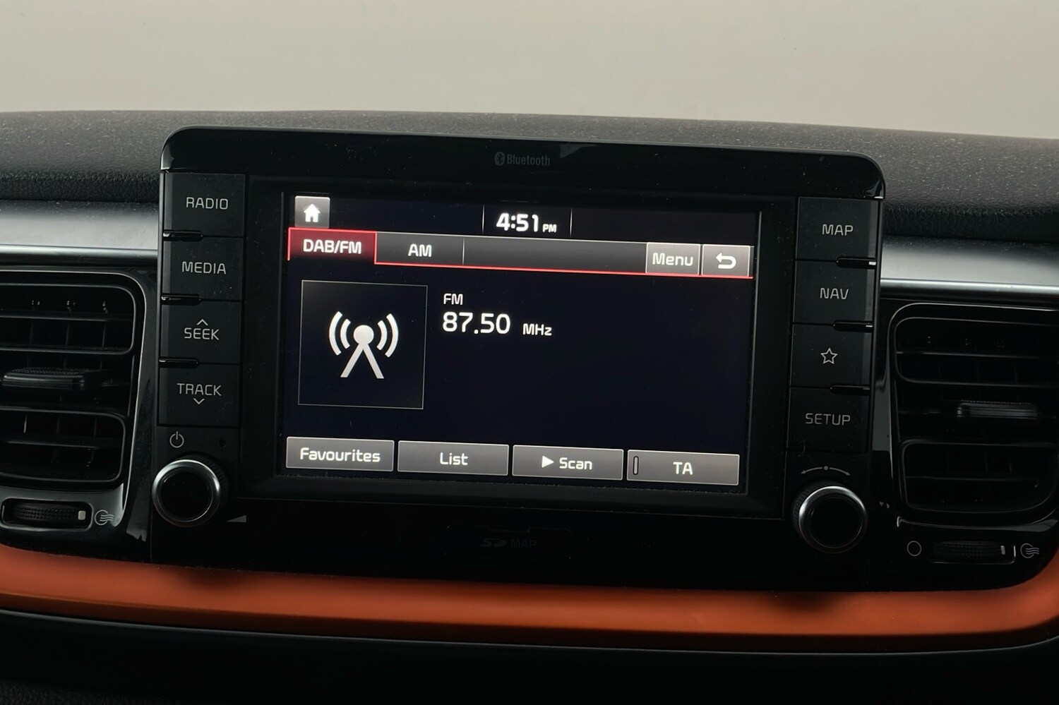 Used Kia Stonic 2018 for sale - 76380282: Photo 18