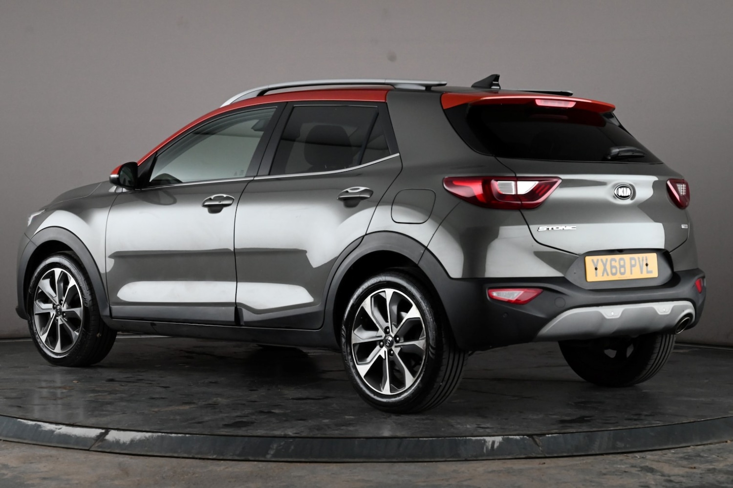 Used Kia Stonic 2018 for sale - 76380282: Photo 5