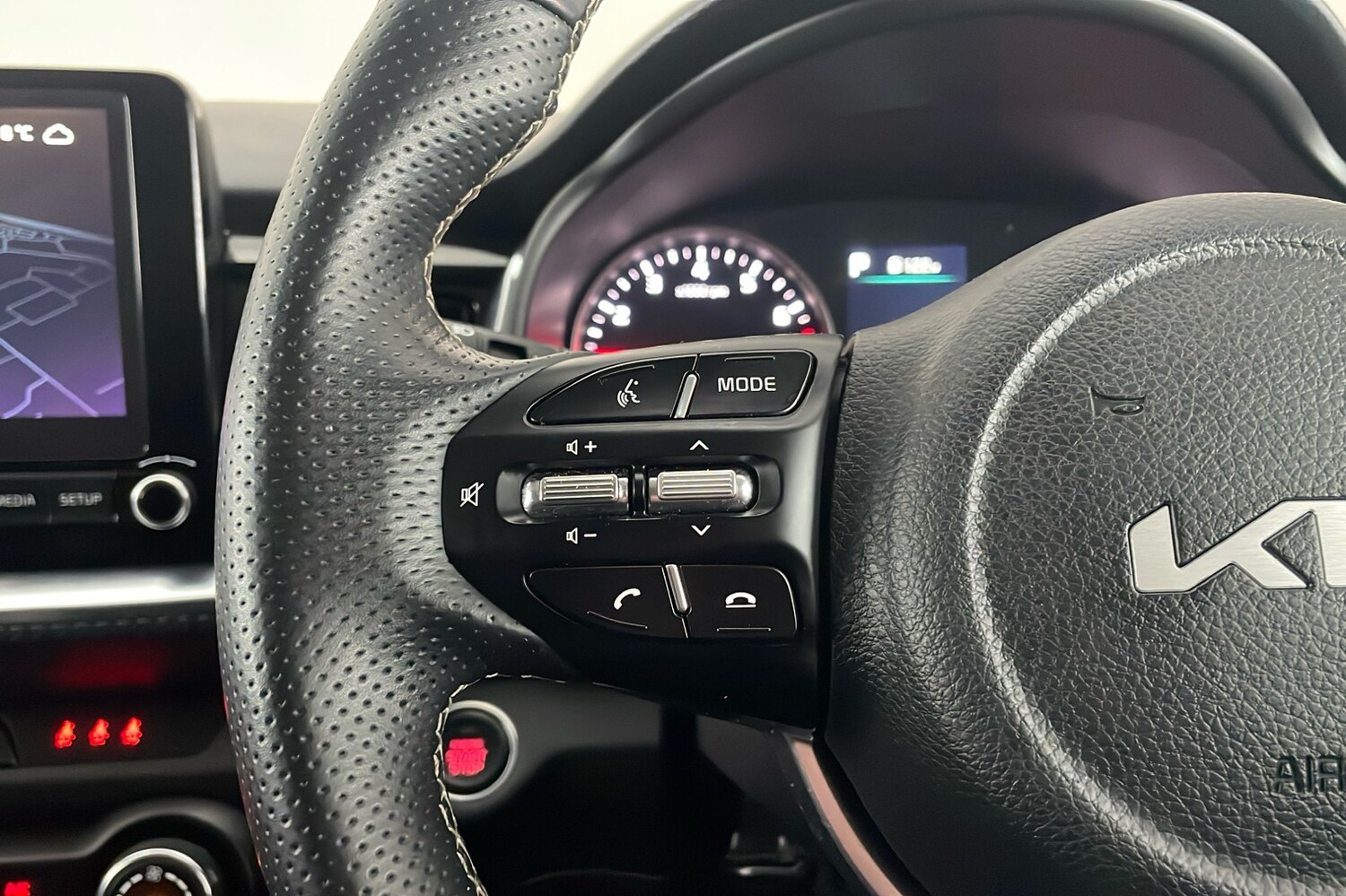 Used Kia Stonic for sale - 77260673: Photo 15