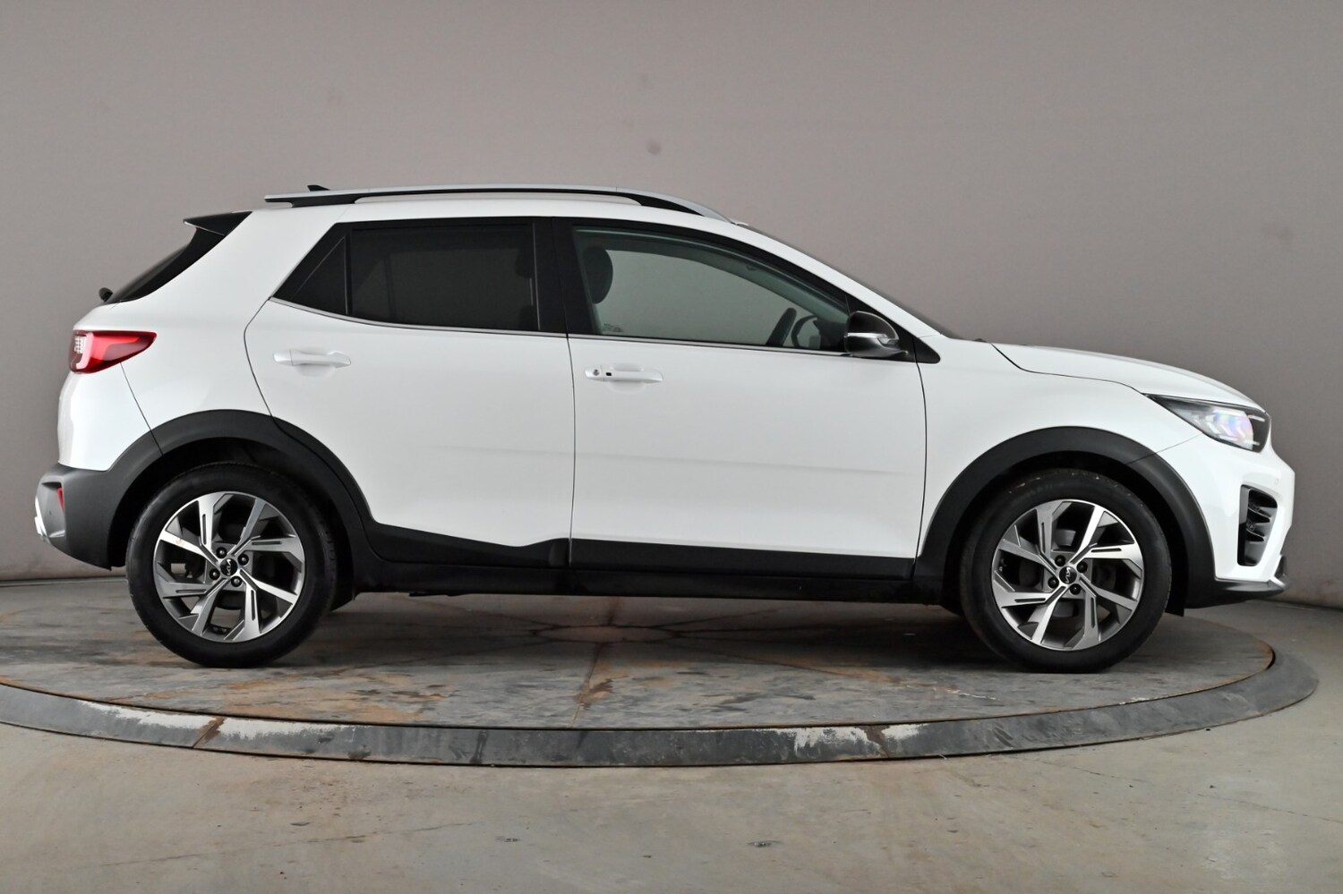 Used Kia Stonic for sale - 77260673: Photo 4