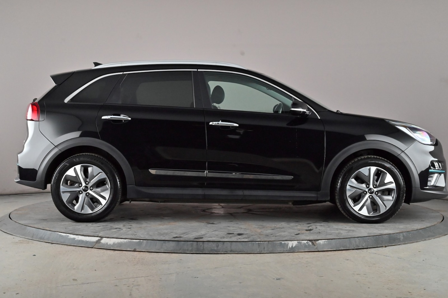 Used Kia Niro 2021 for sale - 76935249: Photo 4