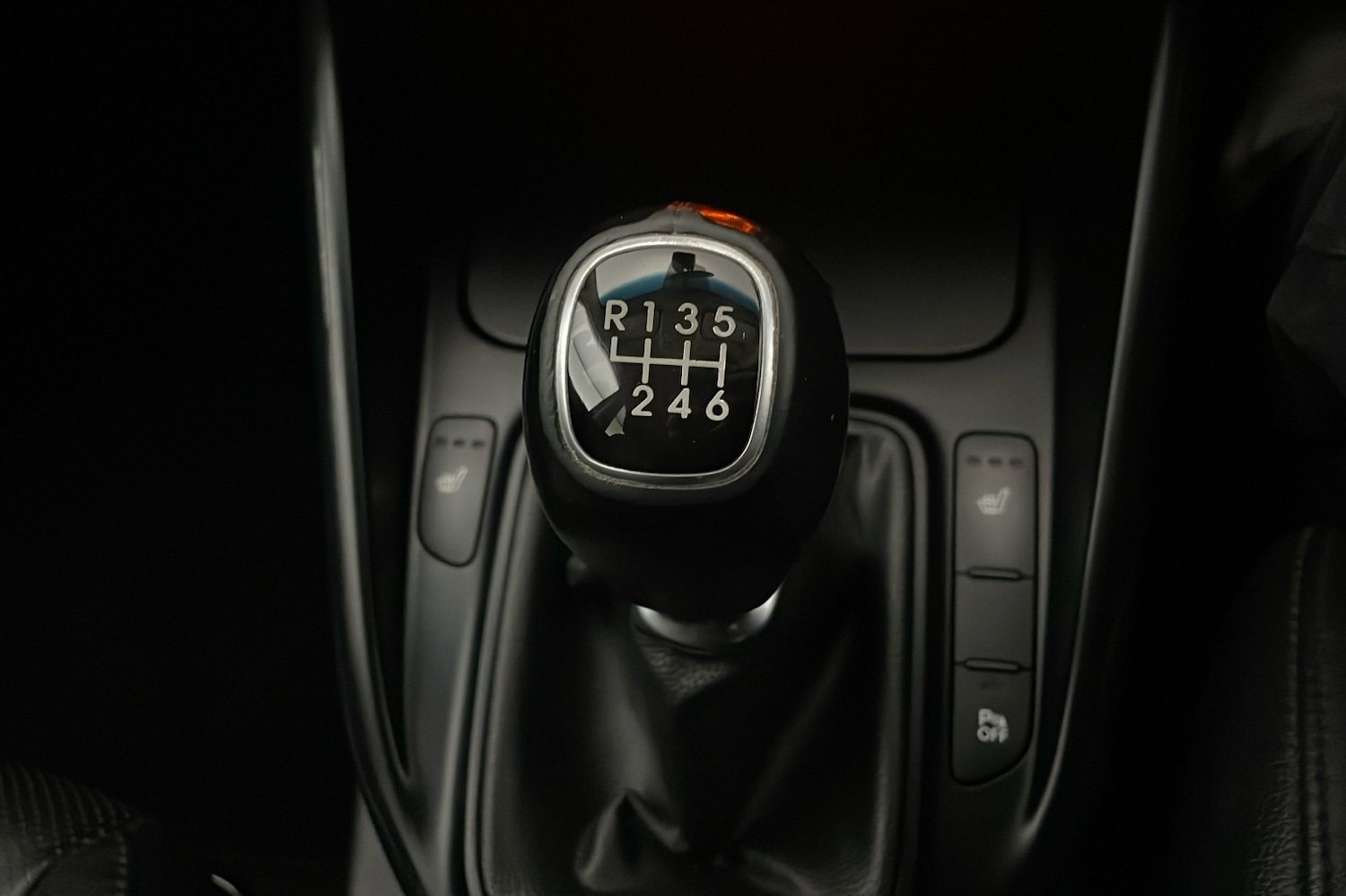 Used Kia Carens 2017 for sale - 77107462: Photo 13