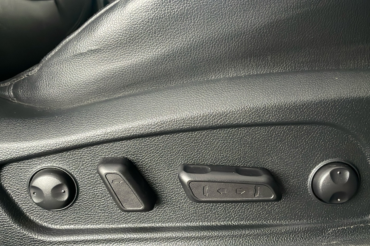 Used Kia Carens 2017 for sale - 77107462: Photo 25