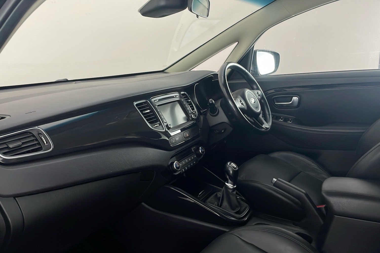 Used Kia Carens 2017 for sale - 77107462: Photo 26