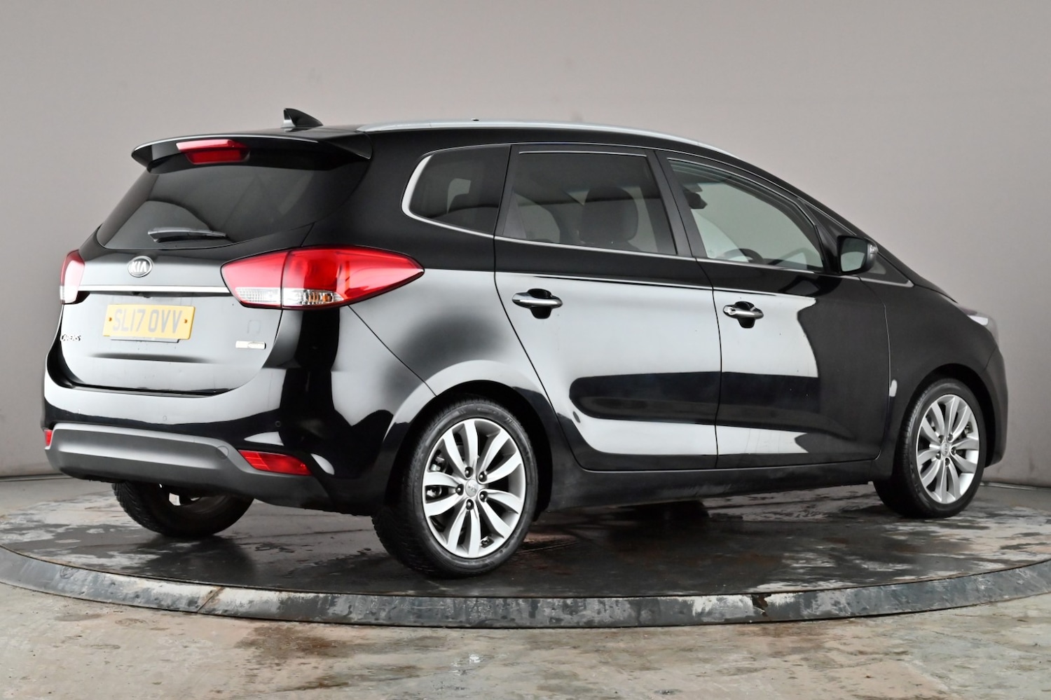 Used Kia Carens 2017 for sale - 77107462: Photo 7