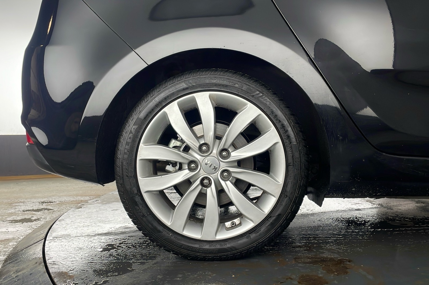 Used Kia Carens 2017 for sale - 77107462: Photo 8