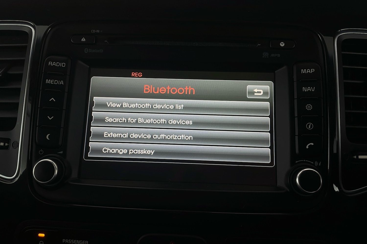 Used Kia Carens 2017 for sale - 76502826: Photo 17