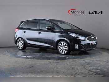 Used Kia Carens 2017 for sale - 76502826: Photo
