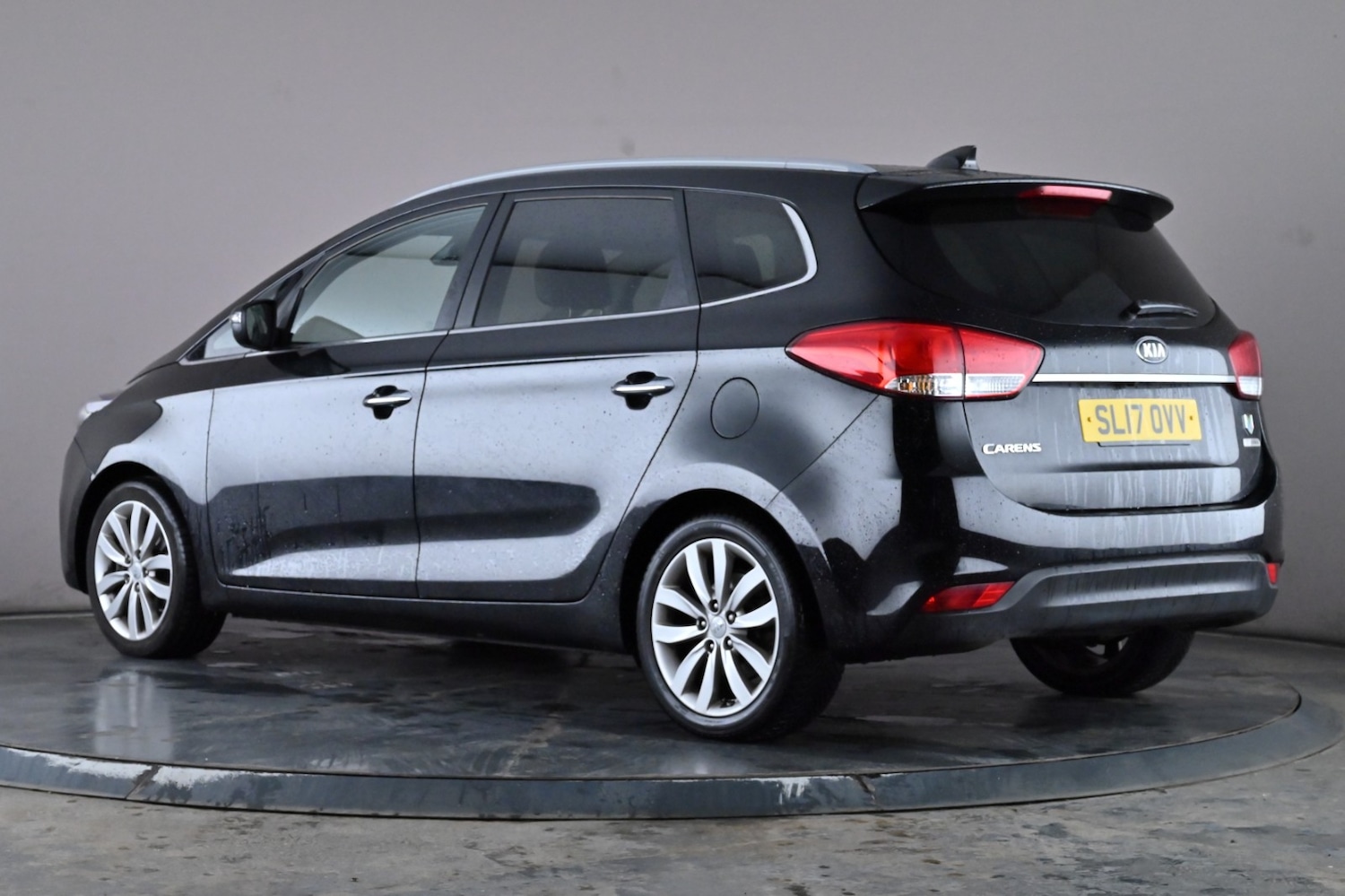 Used Kia Carens 2017 for sale - 76502826: Photo 5