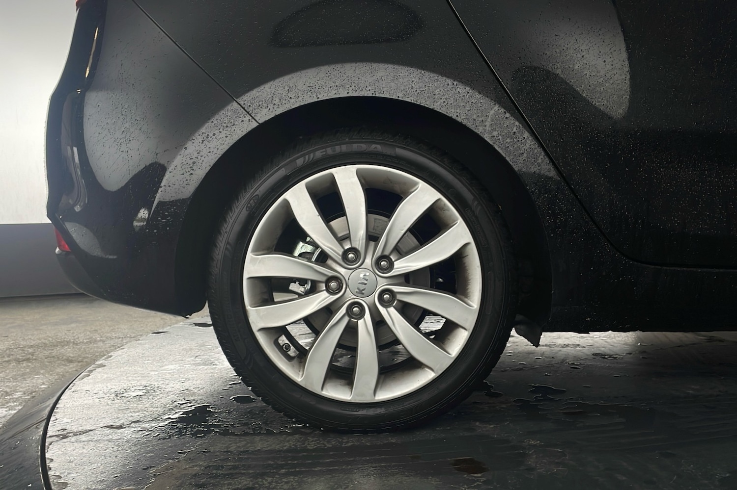 Used Kia Carens 2017 for sale - 76502826: Photo 8