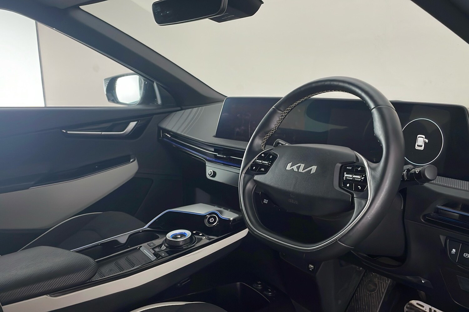 Used Kia EV6 2023 for sale - 77328971: Photo 11