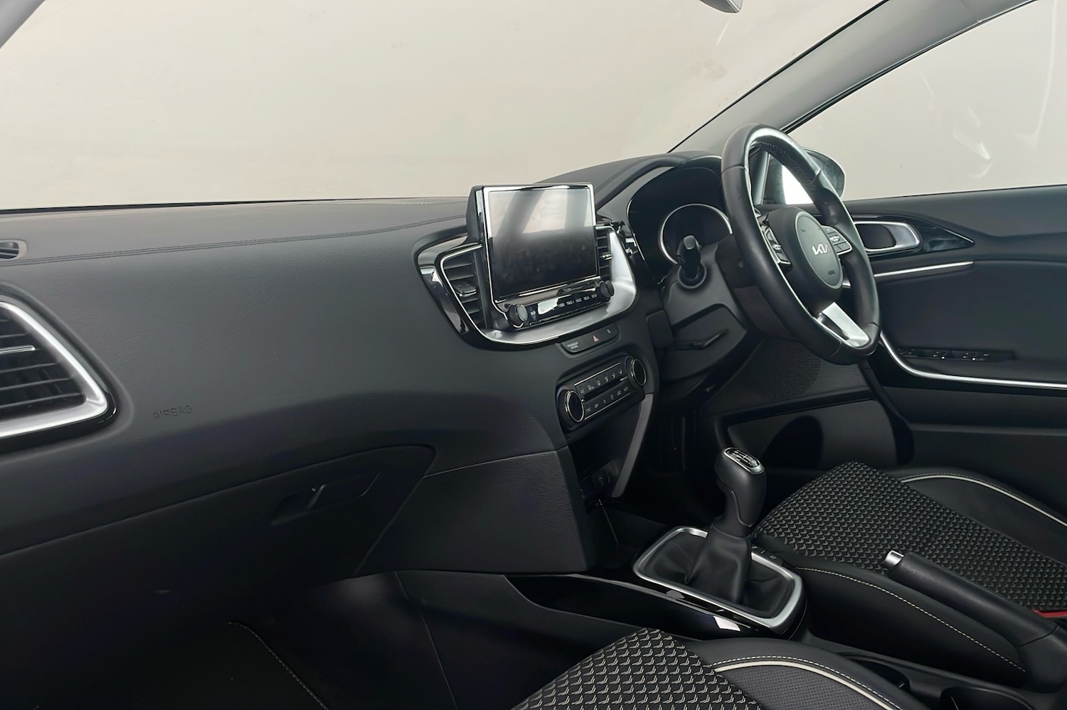 Used Kia Ceed 2023 for sale - 76455062: Photo 22