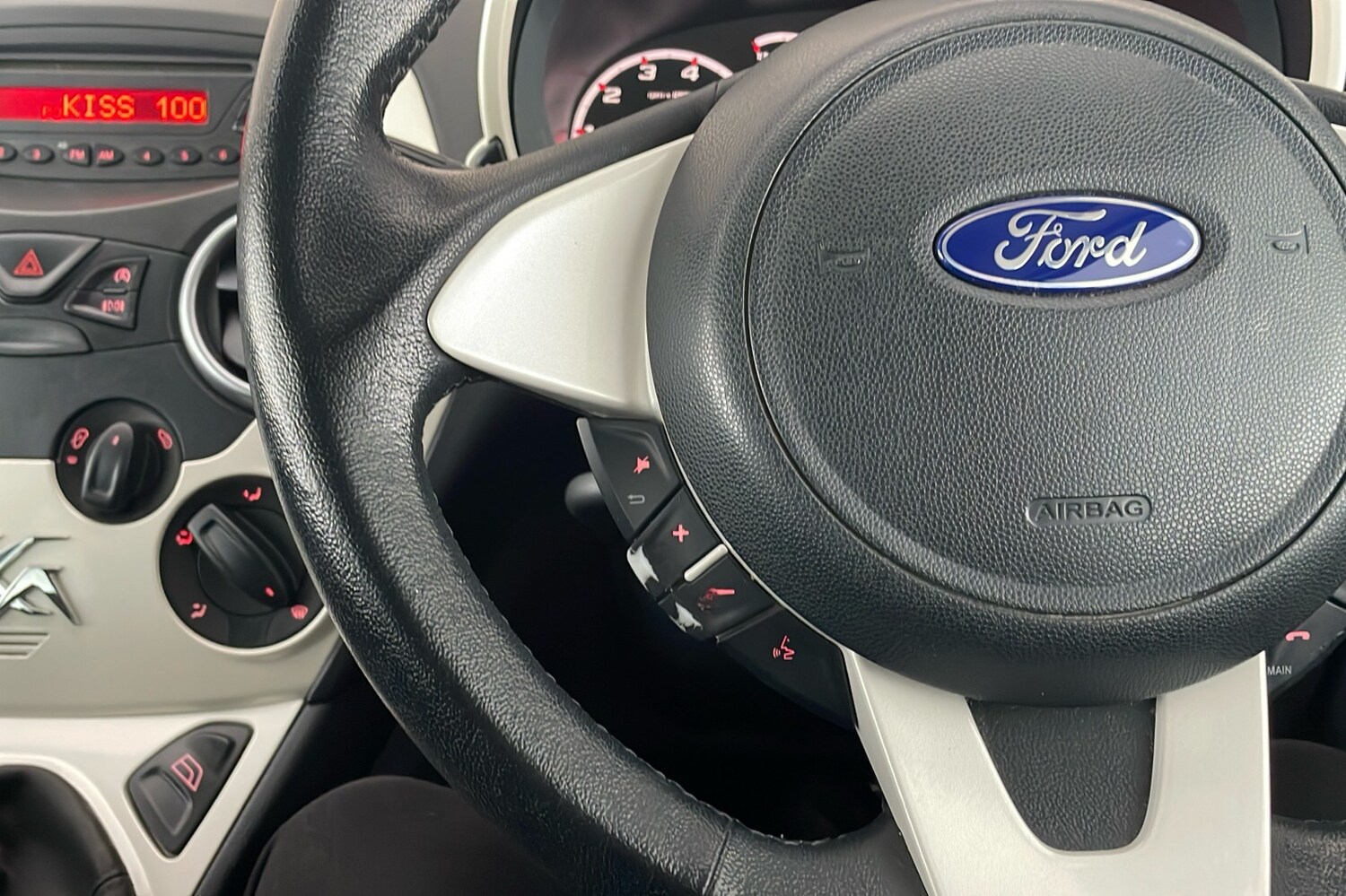 Used Ford Ka 2014 for sale - 76686949: Photo 13