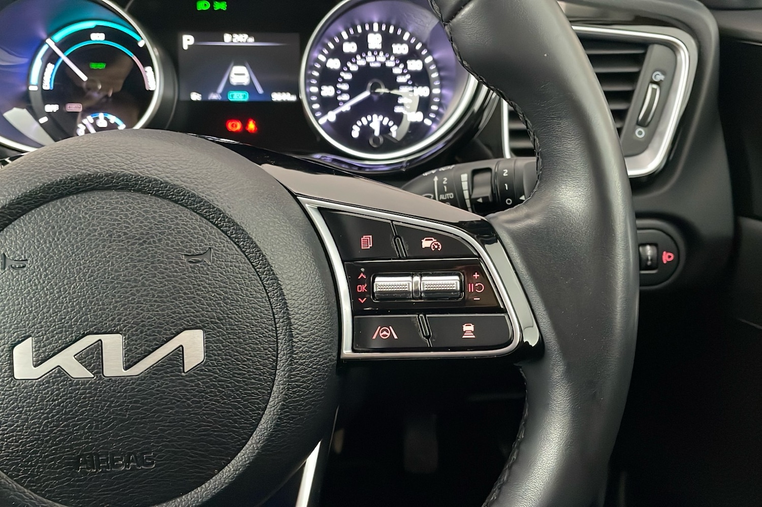 Used Kia XCeed 2023 for sale - 77968328: Photo 16