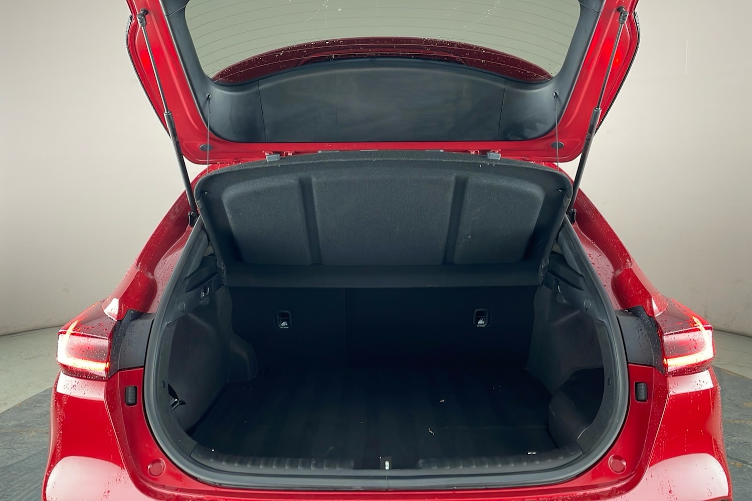 Used Kia XCeed 2023 for sale - 77968328: Photo 21