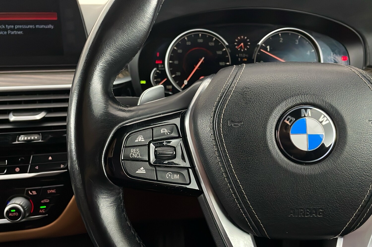 Used BMW 5 Series 2017 for sale - 77681625: Photo 13