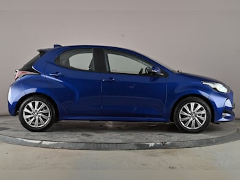 Used Toyota Yaris 2023 for sale - 76769059: Photo